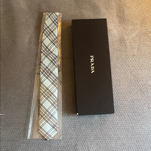 Prada Men's Elegant Black and White Checkered Tie - Picture 1 of 4